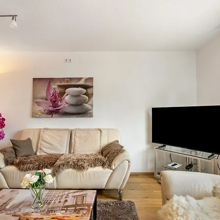 Miezerle Apartment *